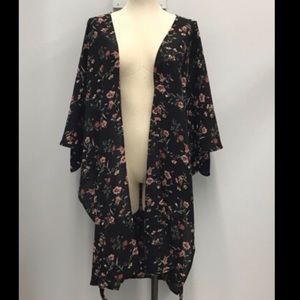 Everly black kimono SIZE M